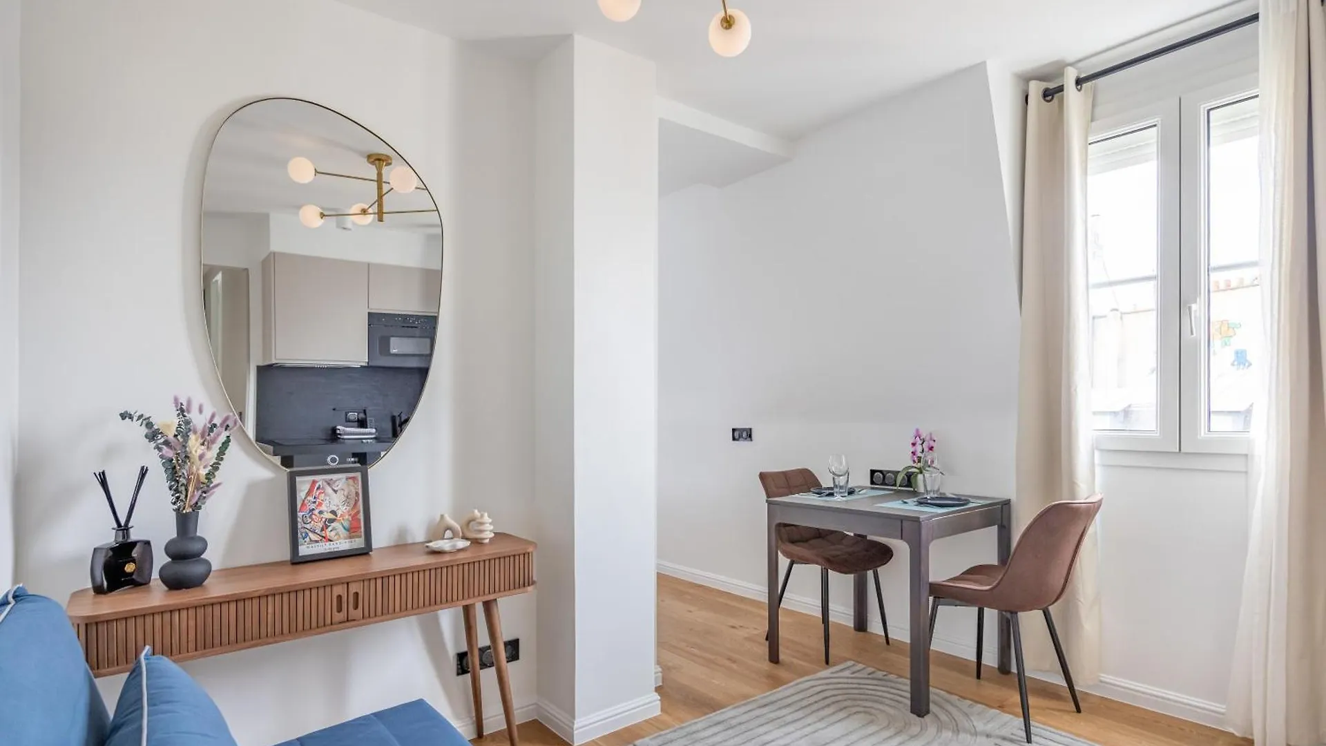 Ferienwohnung Luxurious Flat In The Center Paris
