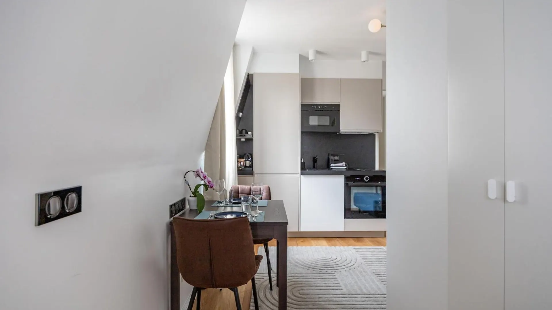 Apartment Ferienwohnung Luxurious Flat In The Center Paris